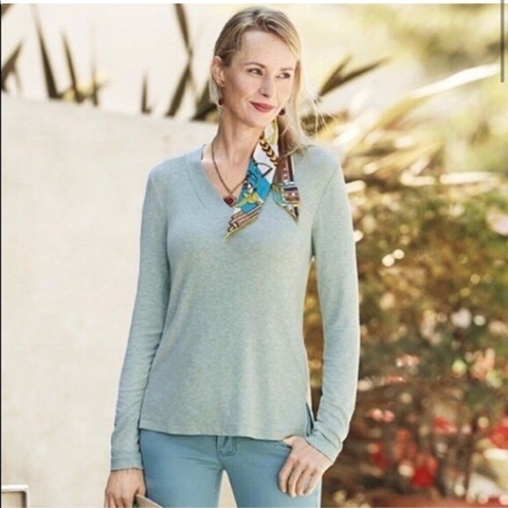 Cabi Women's V-Neck Long‎ Sleeve Tee Shirt Top Light Green mint Size S